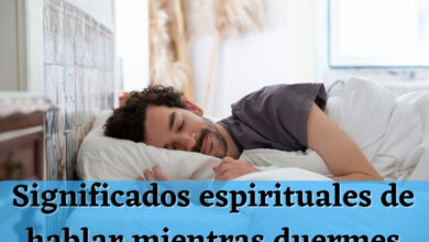 Significados espirituales de hablar mientras duermes